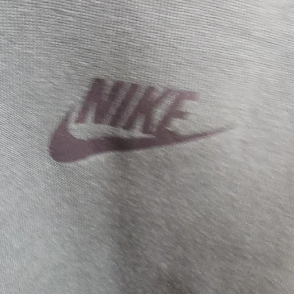 Nike Sportswear Tech Fleece Women's Oversized Hoodie - L NWT - Picture 5 of 9